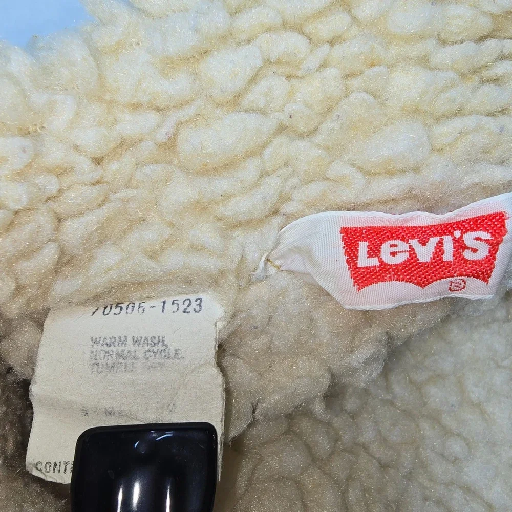 Vintage Levis Beige Corduroy Sherpa Lined Trucker Jacket Mens Large 42 USA 70506 - Picture 4 of 16